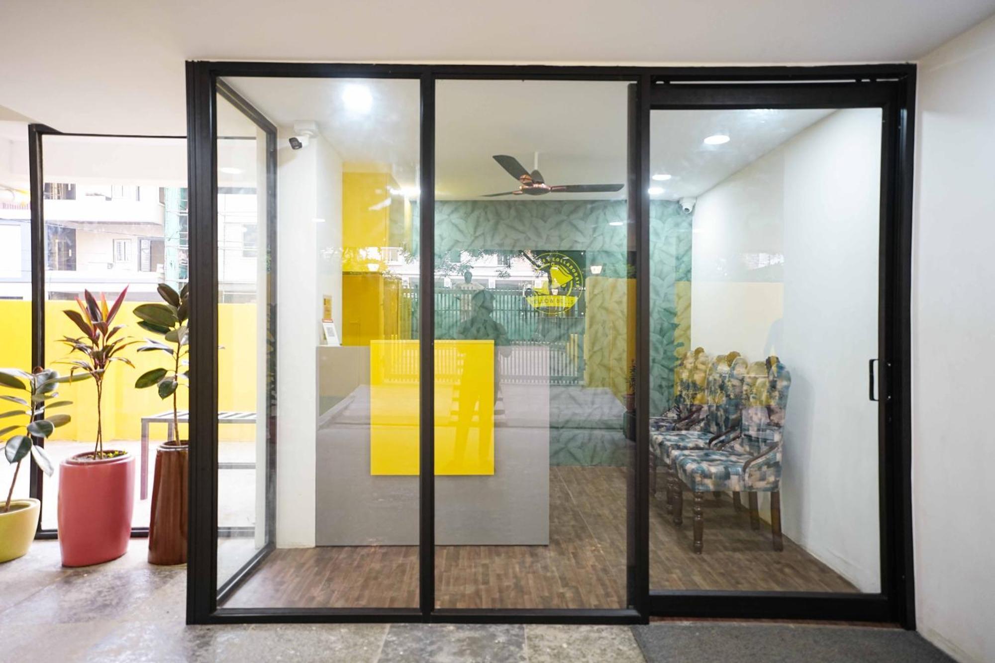 Yellow Bells Studios And Suites Gachibowli Luaran gambar