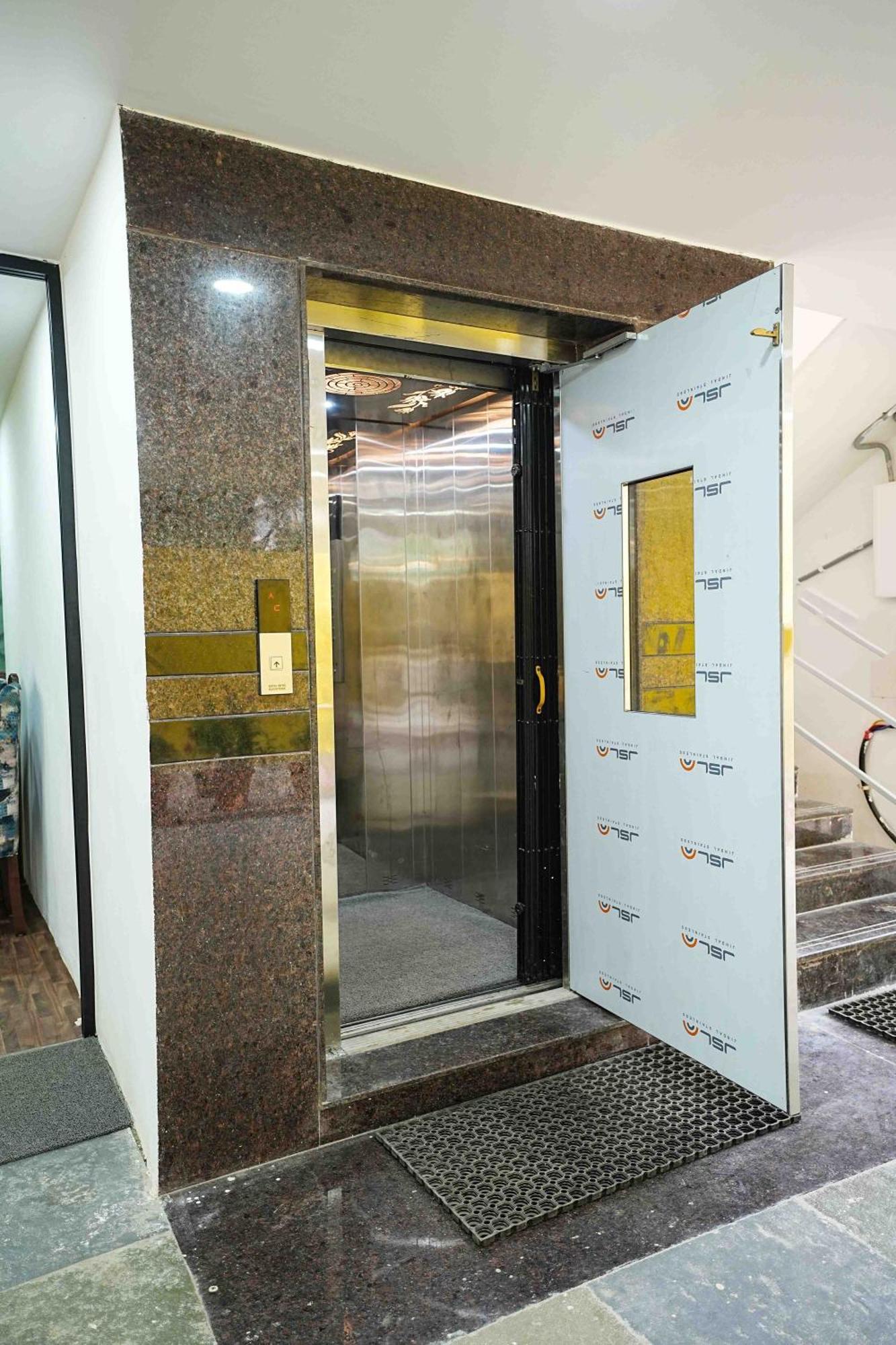 Yellow Bells Studios And Suites Gachibowli Luaran gambar