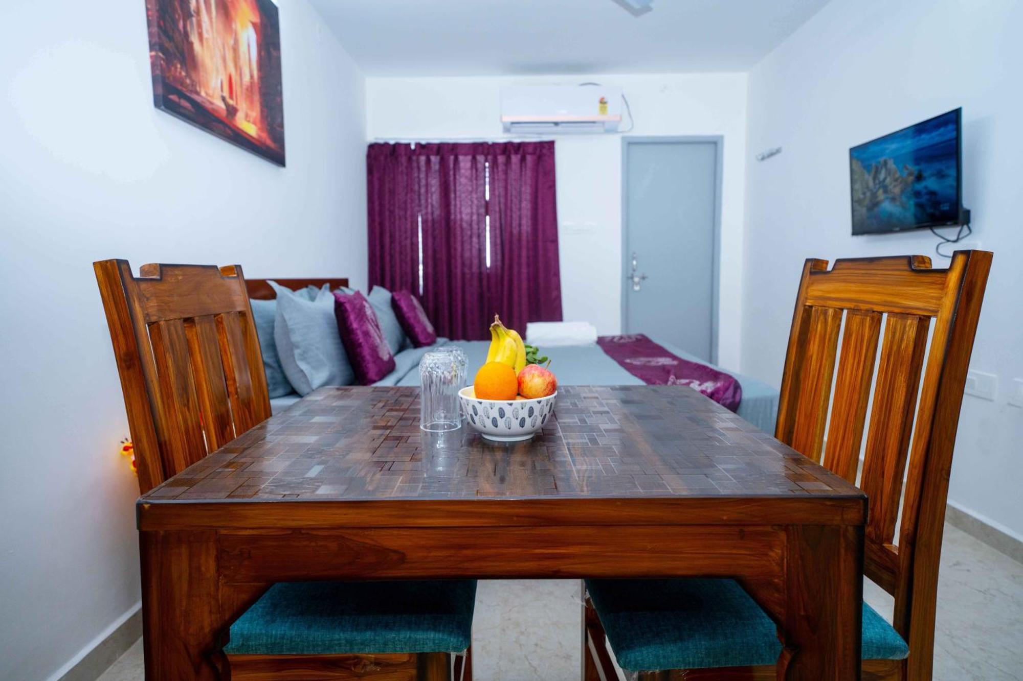 Yellow Bells Studios And Suites Gachibowli Luaran gambar