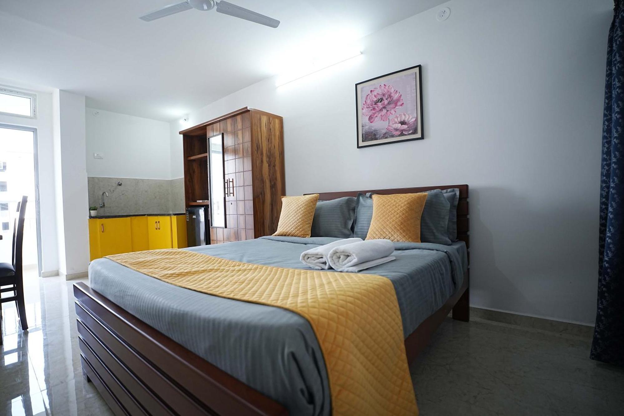 Yellow Bells Studios And Suites Gachibowli Luaran gambar