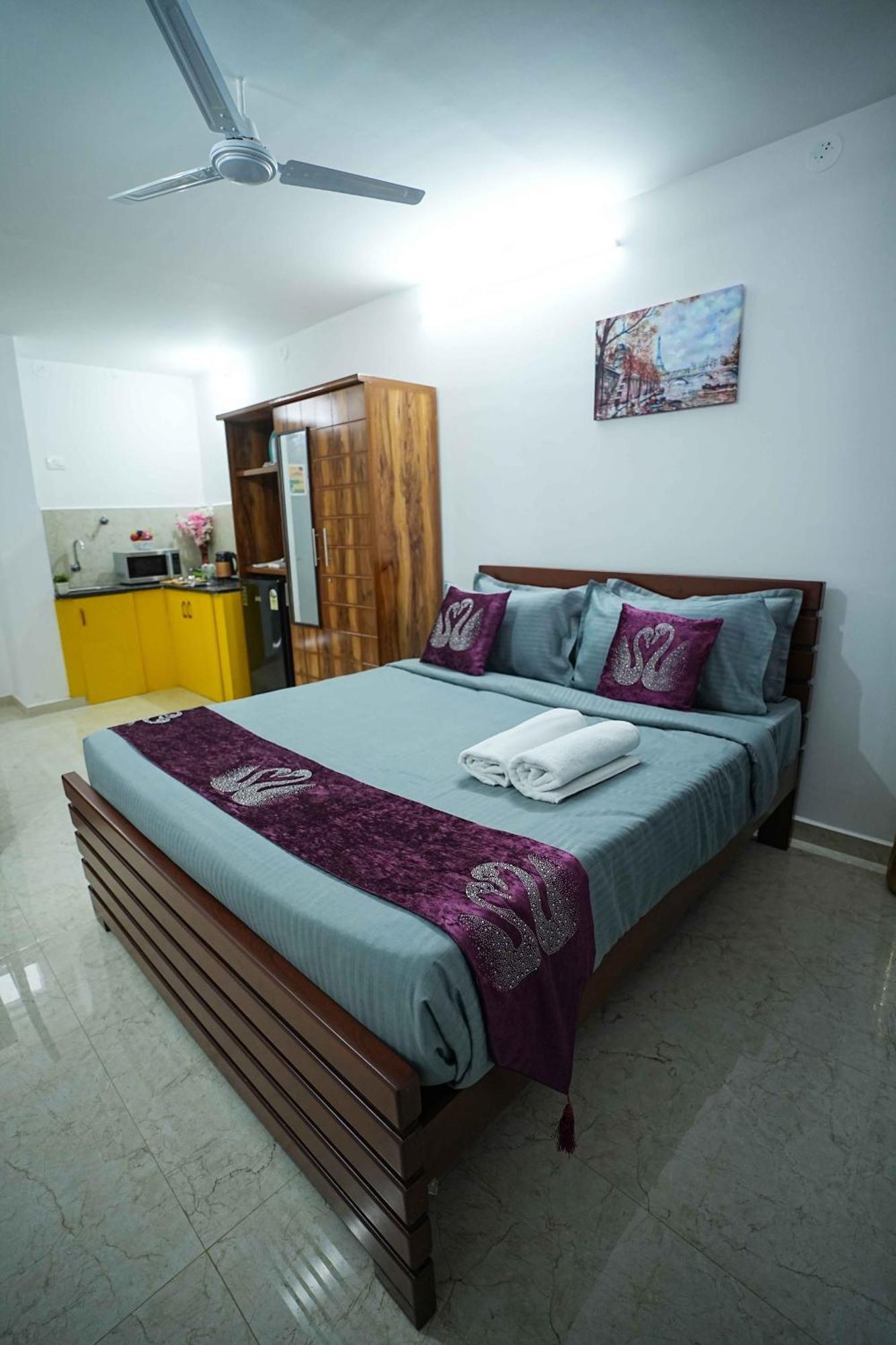 Yellow Bells Studios And Suites Gachibowli Luaran gambar
