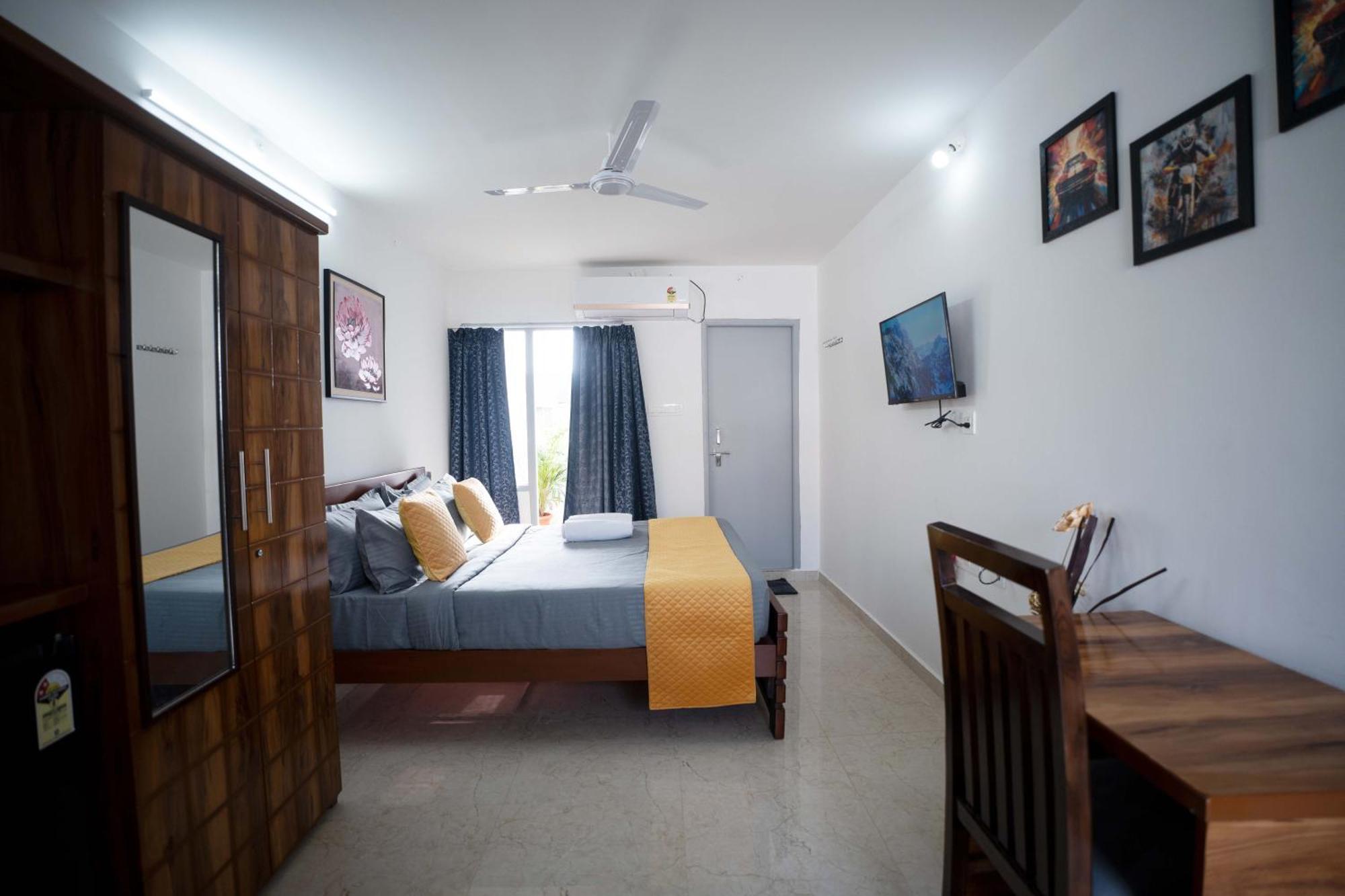 Yellow Bells Studios And Suites Gachibowli Luaran gambar