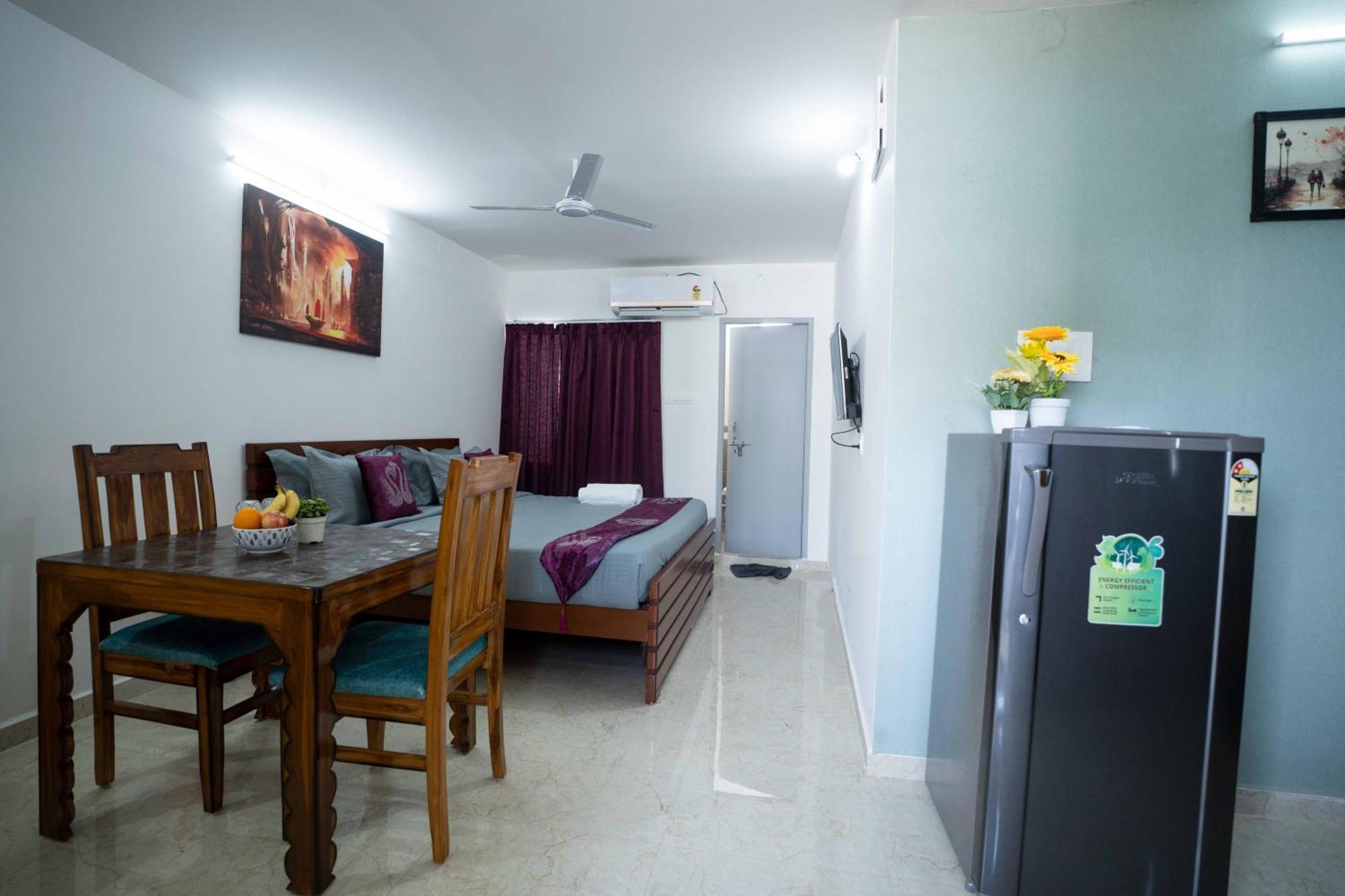 Yellow Bells Studios And Suites Gachibowli Luaran gambar